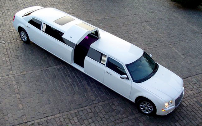 Аренда Лимузин Chrysler Bentley Style на свадьбу Николаев