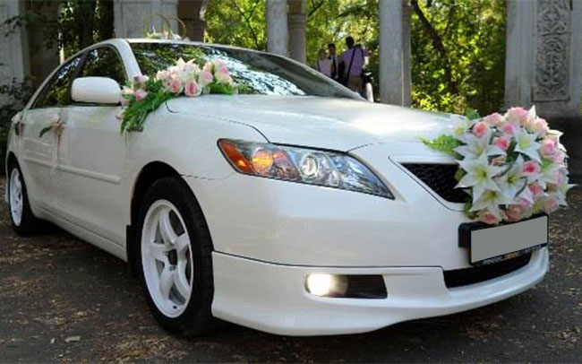 Аренда Toyota Camry Hybrid на свадьбу Николаев